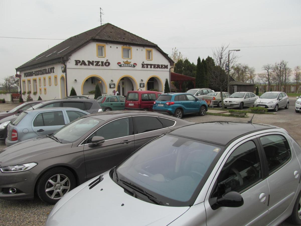 Korona Panzio Bed & Breakfast Level ภายนอก รูปภาพ