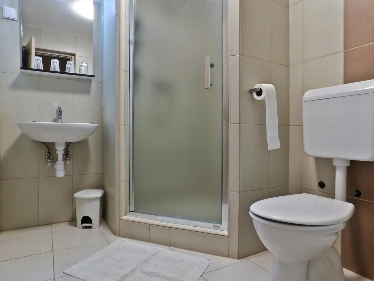 Korona Panzio Bed & Breakfast Level ภายนอก รูปภาพ