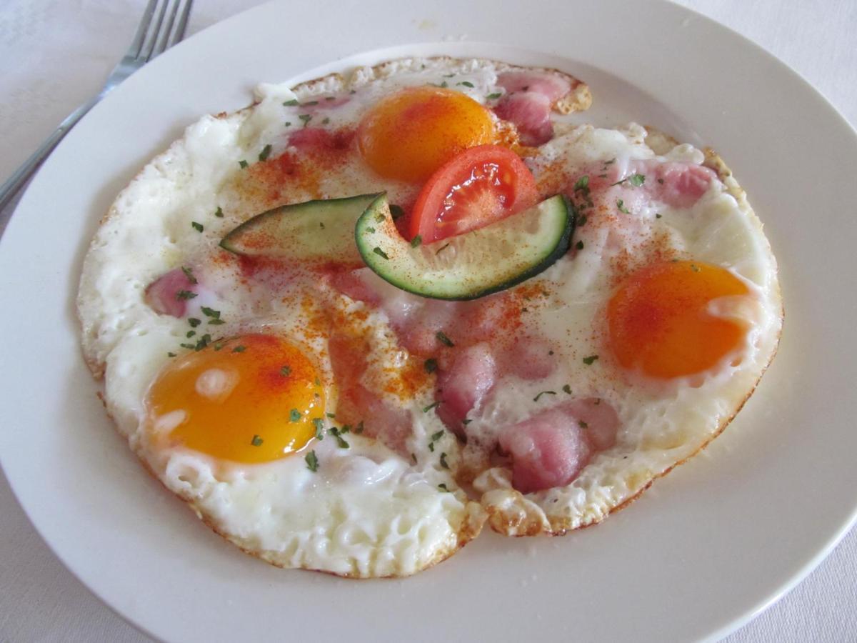 Korona Panzio Bed & Breakfast Level ภายนอก รูปภาพ